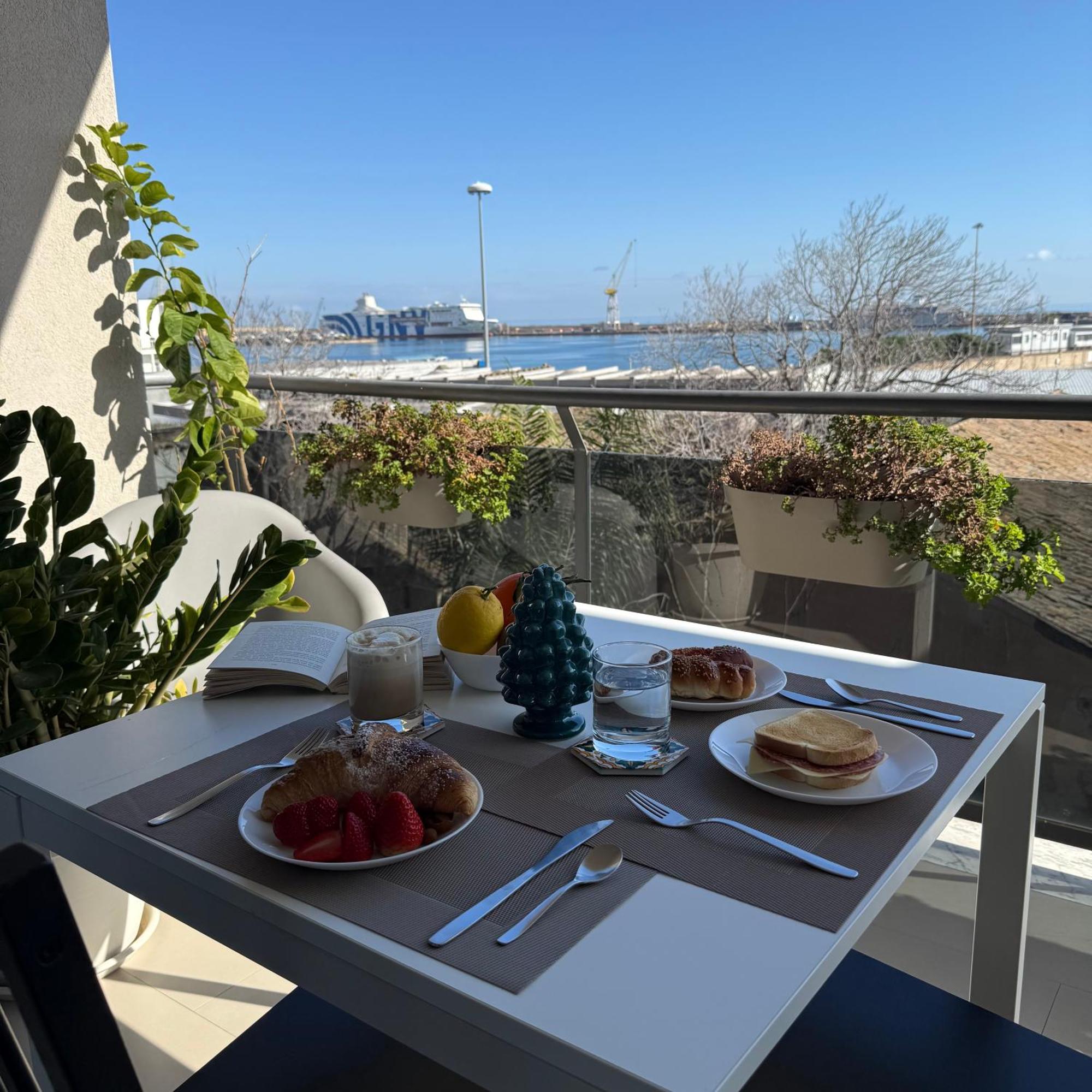 Location10 Bed and Breakfast Palermo Exteriör bild